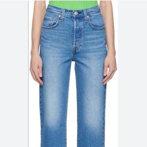 Levi’s ribcage straight jeans size 31